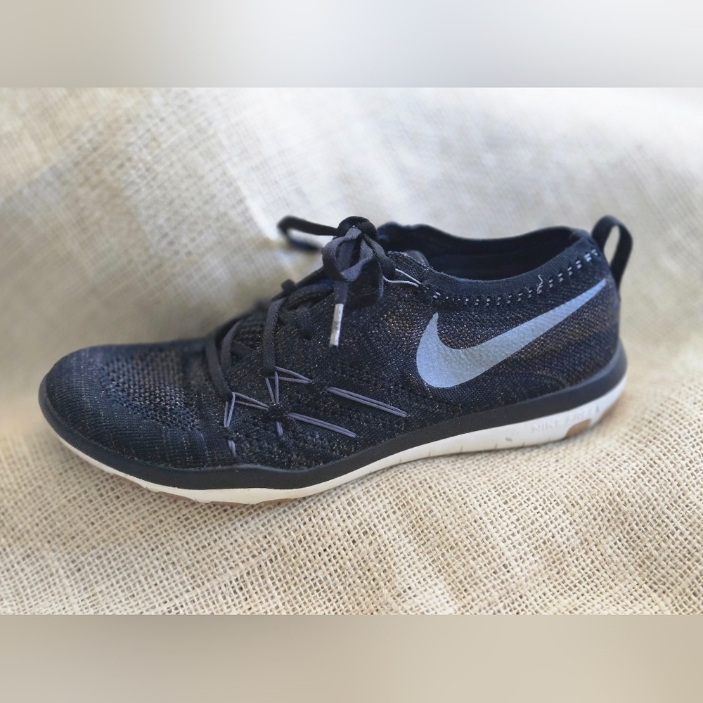 Nike free size 7.5 running sneakers. Black